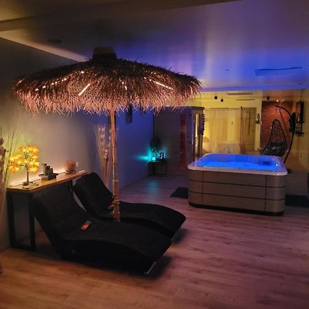 Bed and Breakfast Le Relax La Louvière Zewnętrze zdjęcie